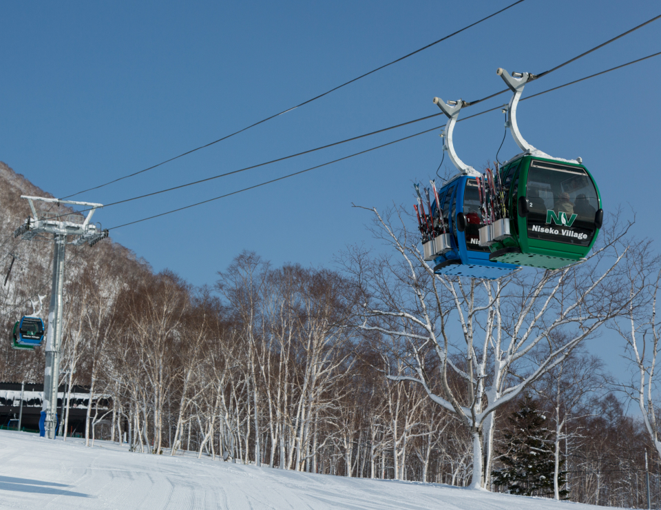 Niseko Village/Upper Village Gondola